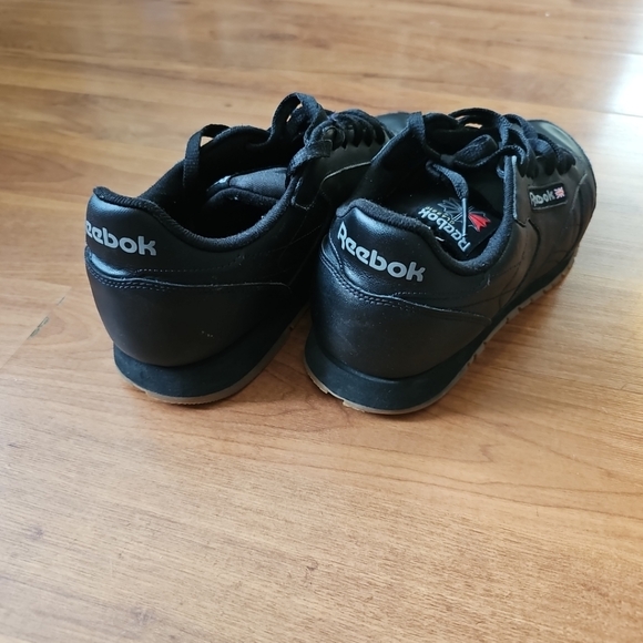 Reebok Adult Classic Leather Running Shoe Black Size 10.5 - Picture 3 of 4